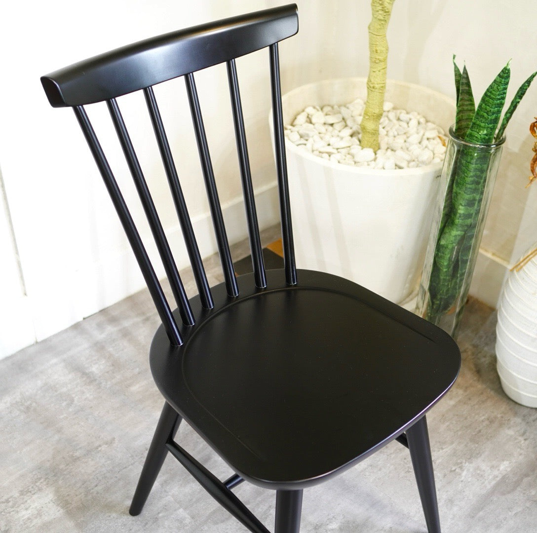 秋田木工 ハンナチェア ダイニングチェア 軽い ブラック 木 コンパクト