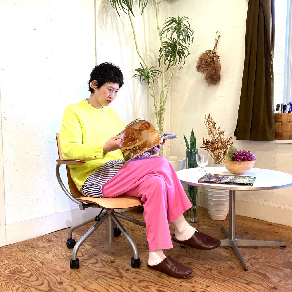 カリモク デスクチェア パーソナルチェア 本革 XT4310 キャスター 展示