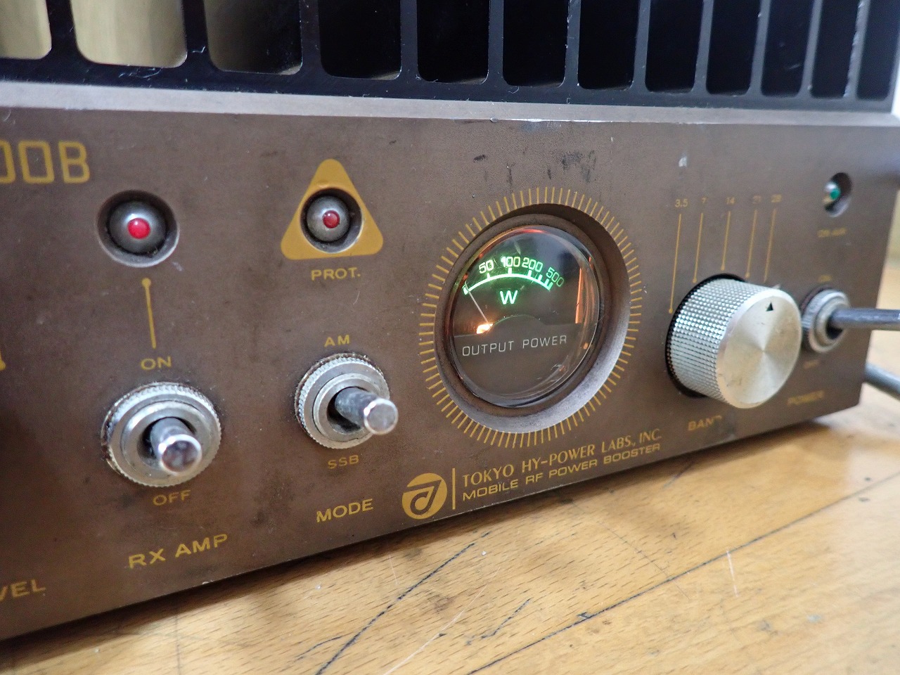 リニアアンプ TOKYO HY-POWER HL-400B BROAD-BAND LINEAR AMPLIFIER