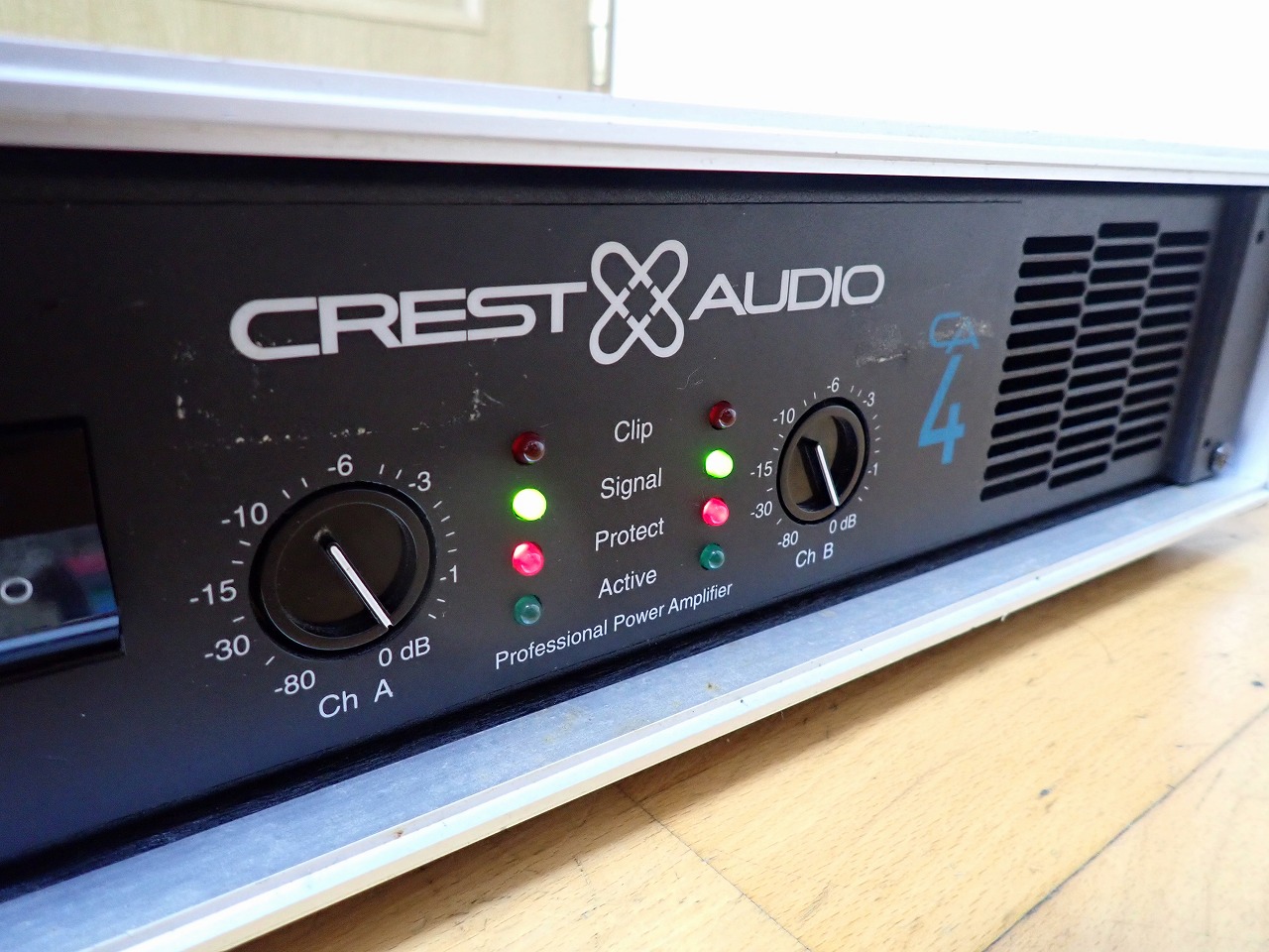パワーアンプ CREST AUDIO CA4 Professional Power Amplifier クレスト