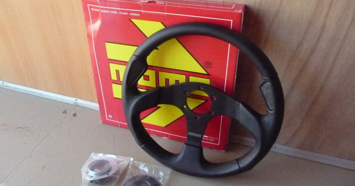 ステアリング MOMO JET 350mm J-2 モモ ジェット ブラックレザー