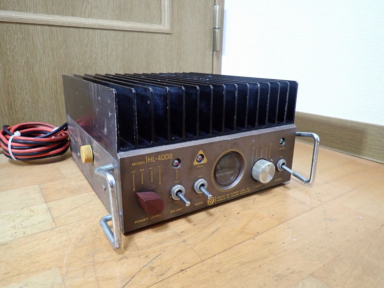 リニアアンプ TOKYO HY-POWER HL-400B BROAD-BAND LINEAR AMPLIFIER