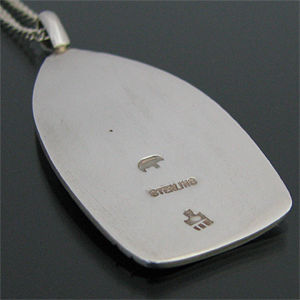 ホピ族 Griselda Saufkie プレイヤーフェザー オーバーレイ ネックレス