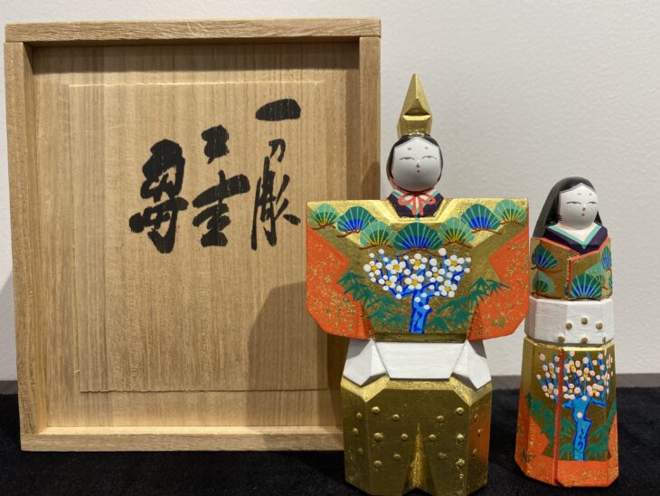 神泉 作 『立雛 一刀彫』 ｜骨董品買取 緑和堂