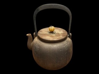 十三代 今泉 今右衛門 作 『色絵吹墨 唐花文 茶碗』 買取価格相場