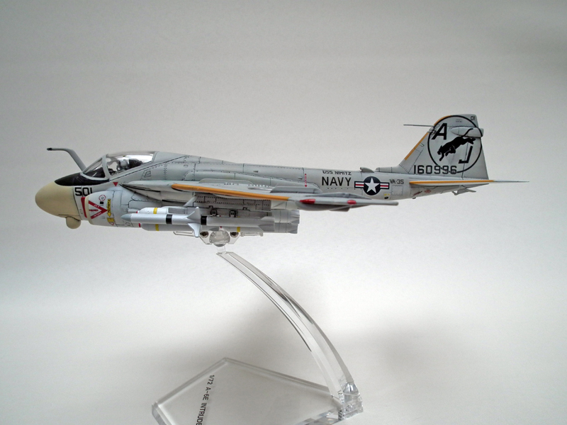グラマンA－6Eイントルーダー (タミヤ・イタレリ 1/72) 飛行機
