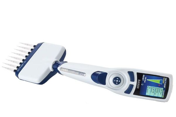 E4 XLS+ マルチチャンネルピペット（電動） | ワケンビーテック Webサイト