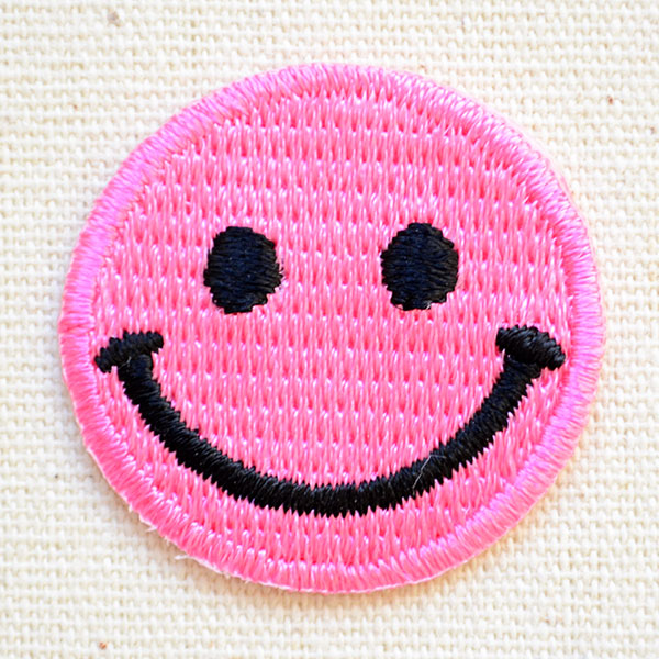 ミニワッペン スマイルマーク/スマイリーフェイス(ピンク) | ワッペン