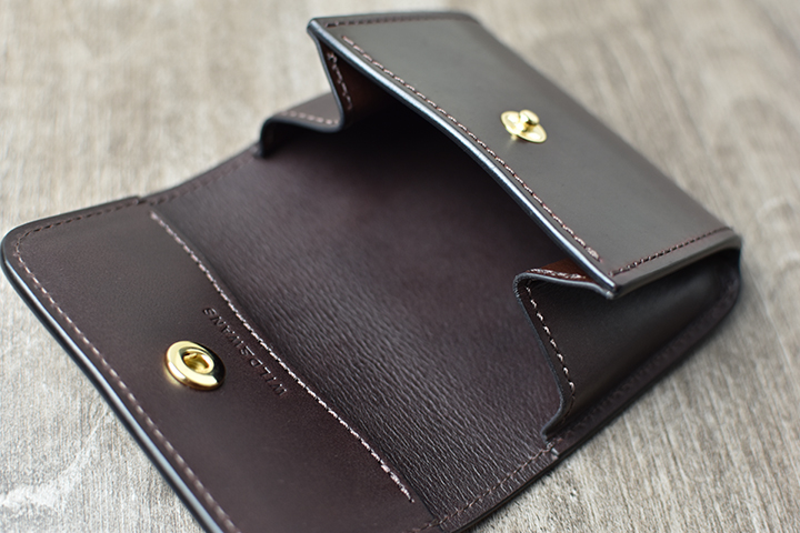 マルチカードケース・ARTHUR（アーサー）についてのお話 | WILDSWANS