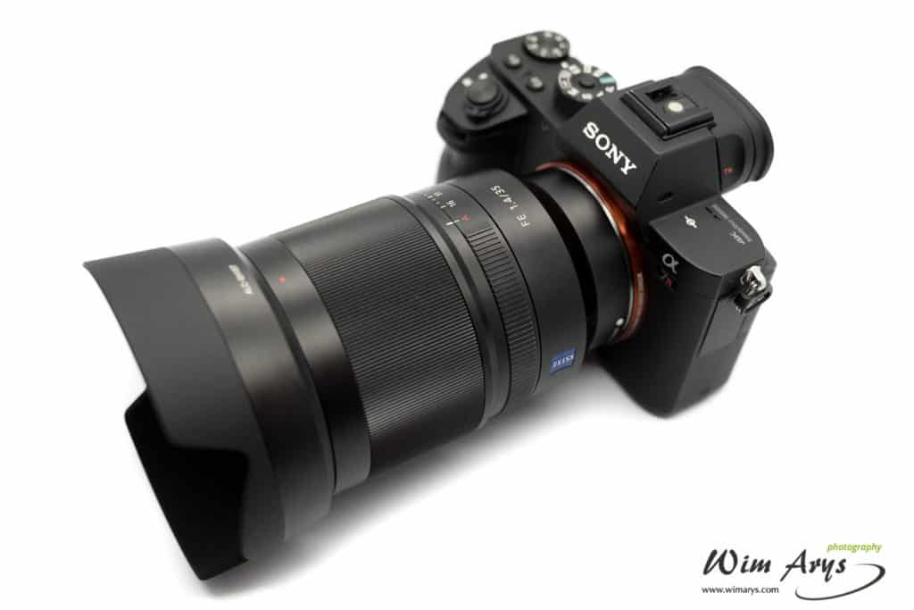 Sony Zeiss FE 35mm f1.4 Review 2025: The Premium Prime