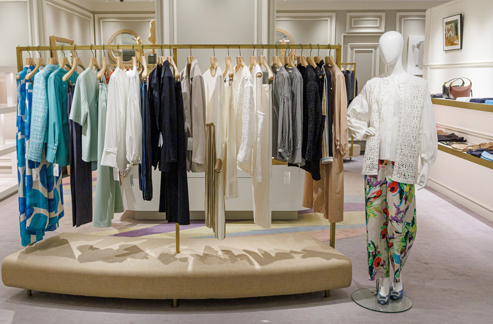 SHOP TOUR -2024 Spring-」 日本高島屋S.C. TOMORROWLAND | 大人のため