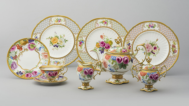 華麗なるノリタケの挑戦-オールドノリタケから現代のマスターピース