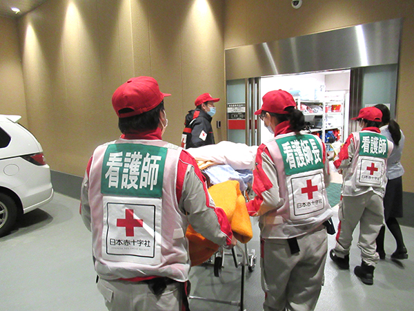 看護部の教育・研修 – 富山赤十字病院