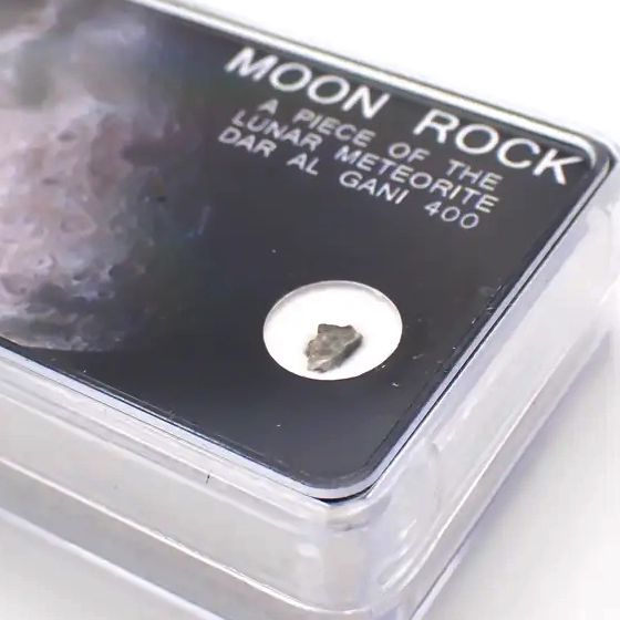 石の上に3ヶ月 ランダムセレクト1個販売>月の石-DAR AL GANI 400- 原石 約0.03-0.06ct