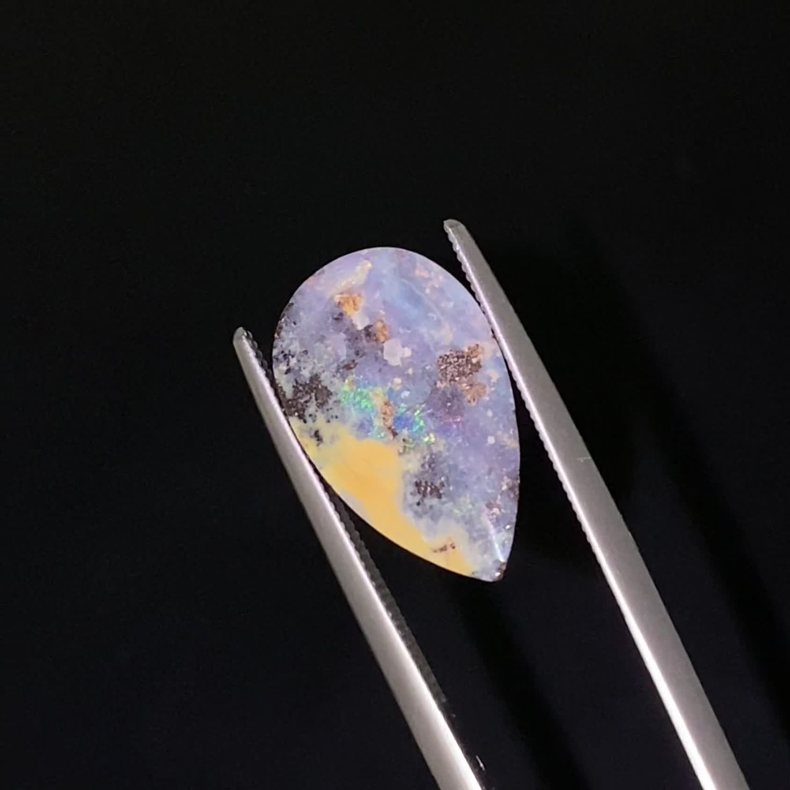ボルダーオパール 原石磨き オーストラリア産 4.02ct / 16.6x10.2mm