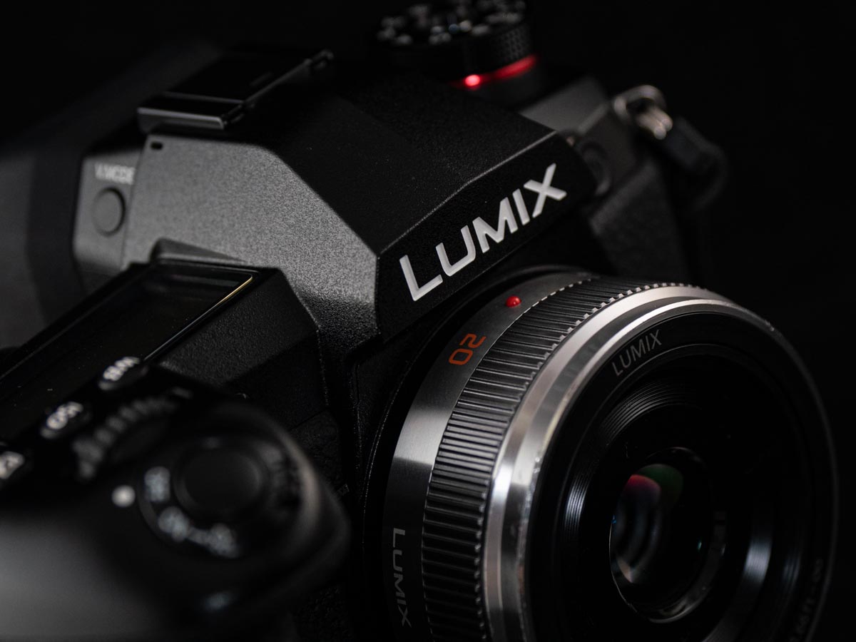 Panasonic LUMIX G X VARIO 電動パンケーキレンズ Panasonic LUMIX G X