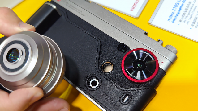 レア】nubia Z70 series カメラキット 望遠レンズ 三脚 中国版 nubia