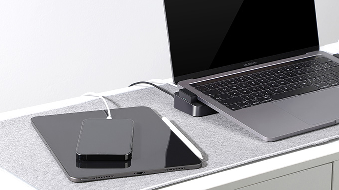 J-Cube―MacBook Pro専用の小型8in1ハブスタンド｜テックウインド株式会社