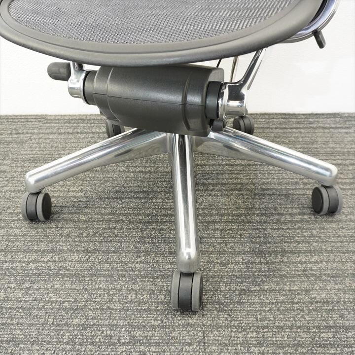 ハーマンミラー アーロンチェアー ポスチャーフィット タキシード