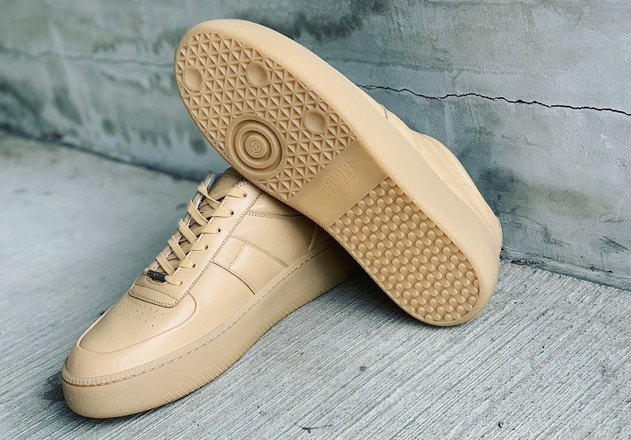 Maison Margiela 22 / メゾンマルジェラ 22 から ロートップスニーカー