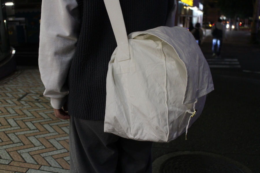 AURALEE/オーラリー】から【超高密度キャンバスビッグショルダーバッグ