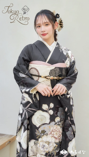 矢作萌夏ちゃん”着用の振袖-黒｜成人記念の新作振袖ご紹介