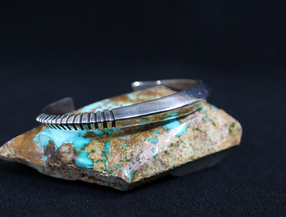 チャールズ•ロロマ作品集『LOLOMA』 インディアンジュエリー