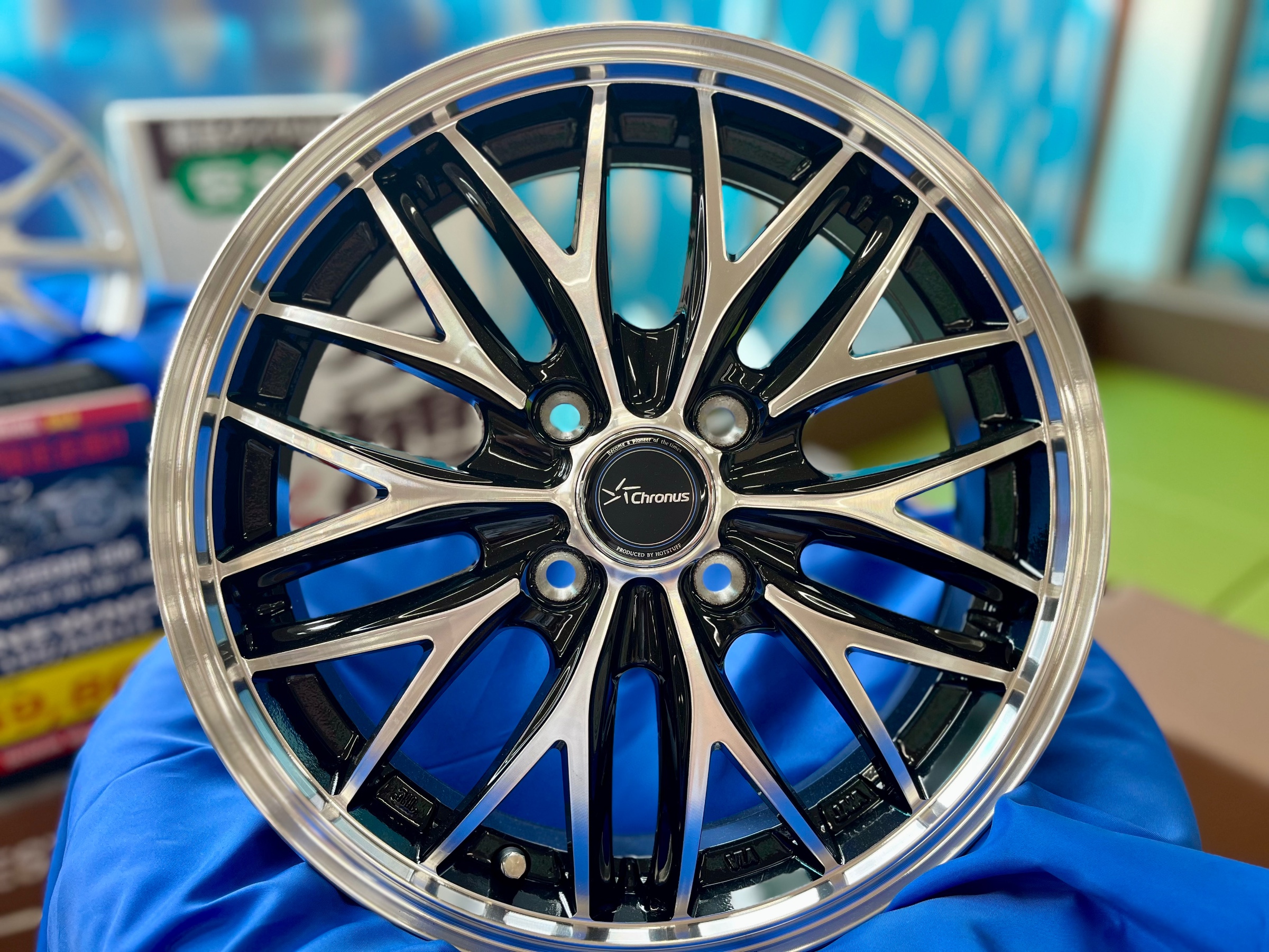 当店イチオシ】 アルミホイールでお手軽ドレスアップ♪ | 店舗おススメ