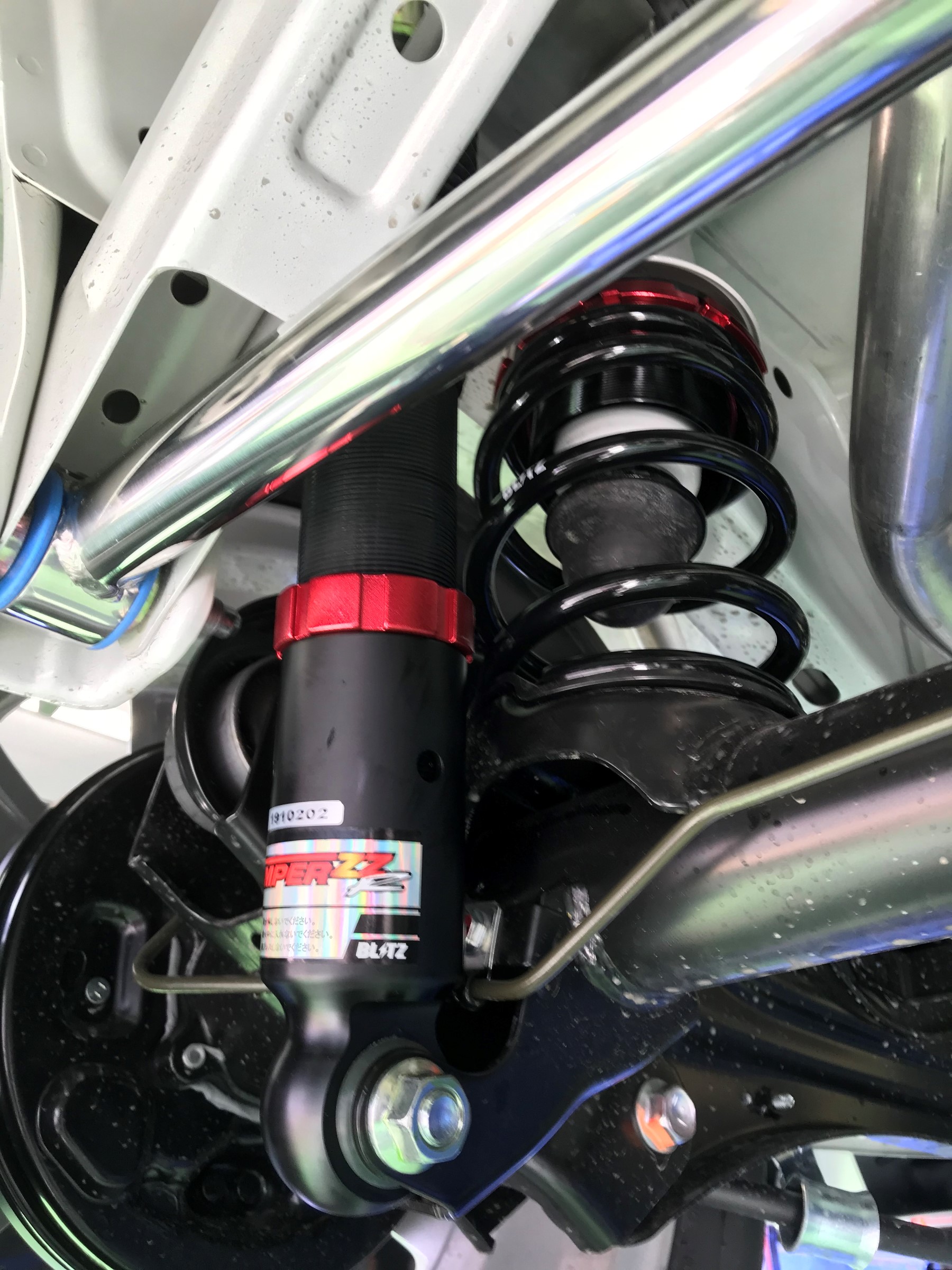 スズキ・エブリイワゴン・DA17】ブリッツ車高調・ZZ-Rダンパーのお