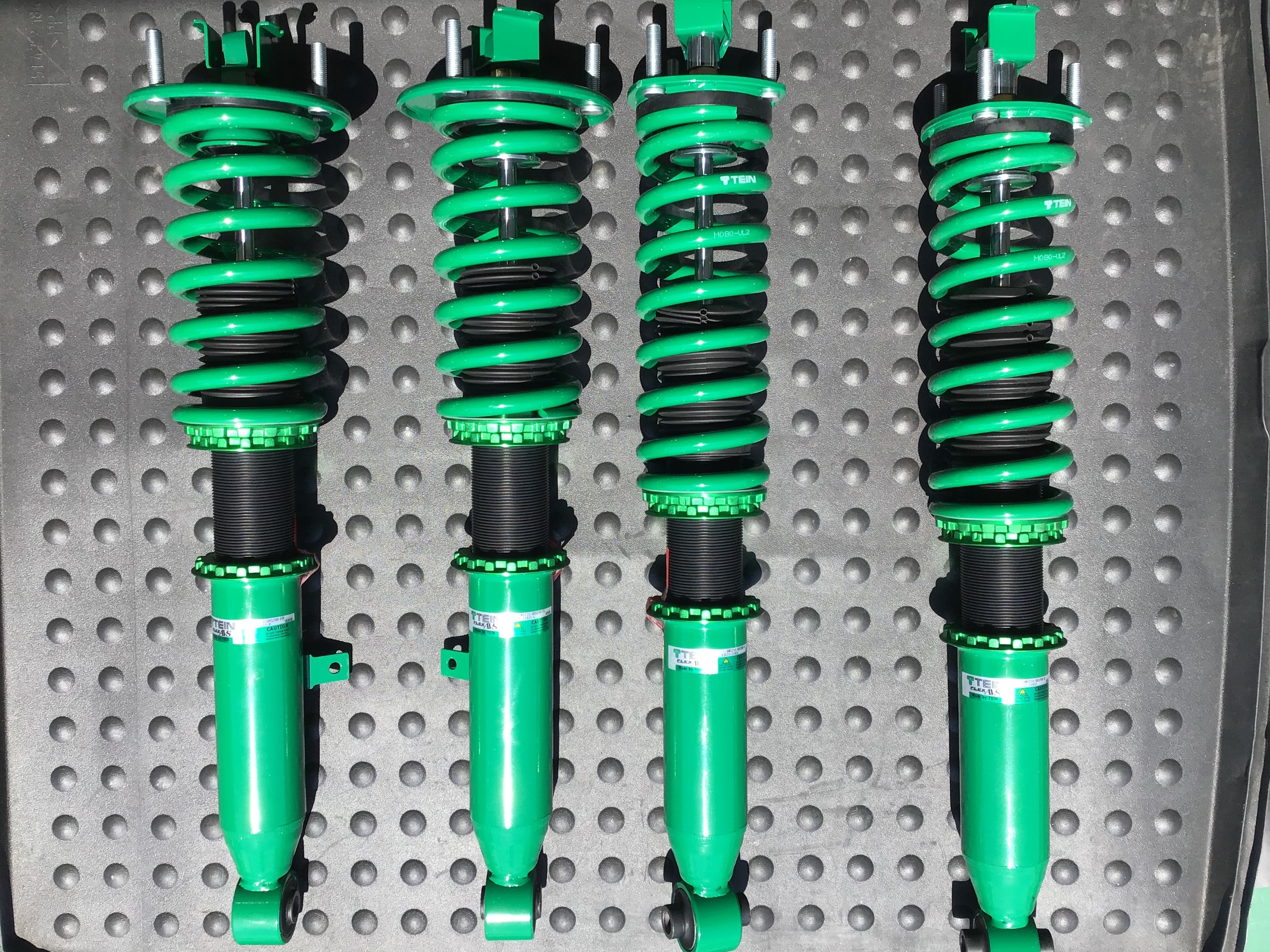 純正AVS機能に対応！ テイン車高調キット お取り付け！ | 店舗おススメ