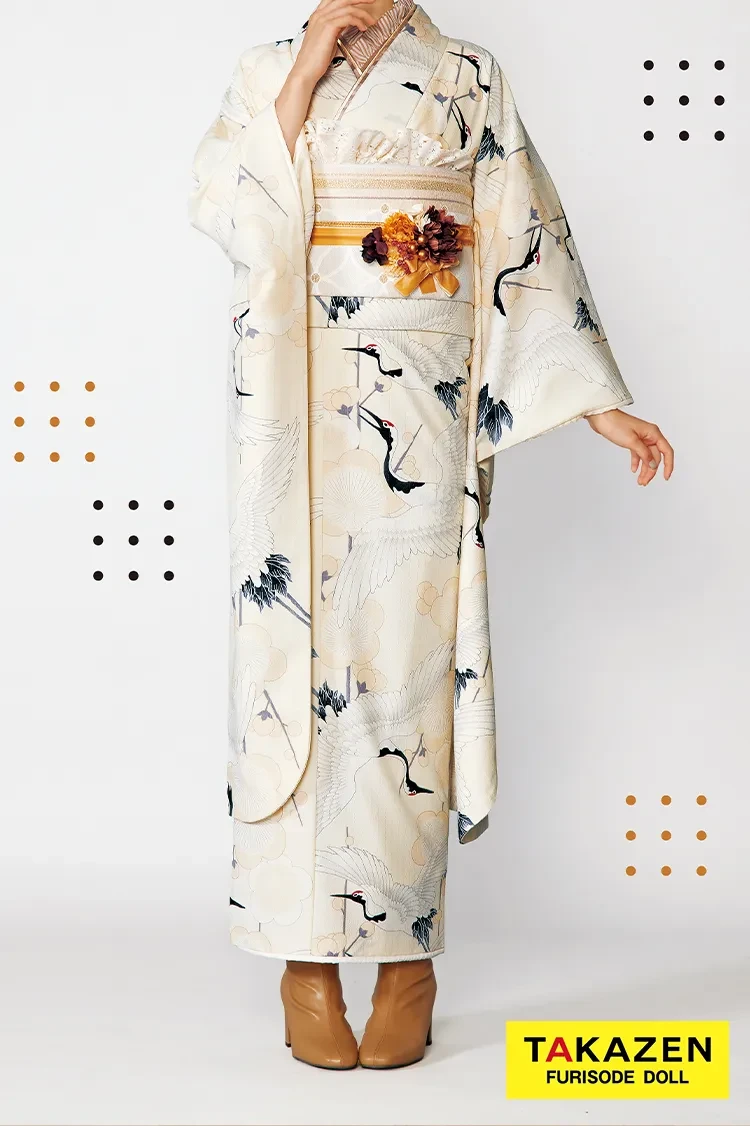 クリーム色の振袖｜成⼈式の振袖レンタルならTAKAZEN、世界⼀かわいい