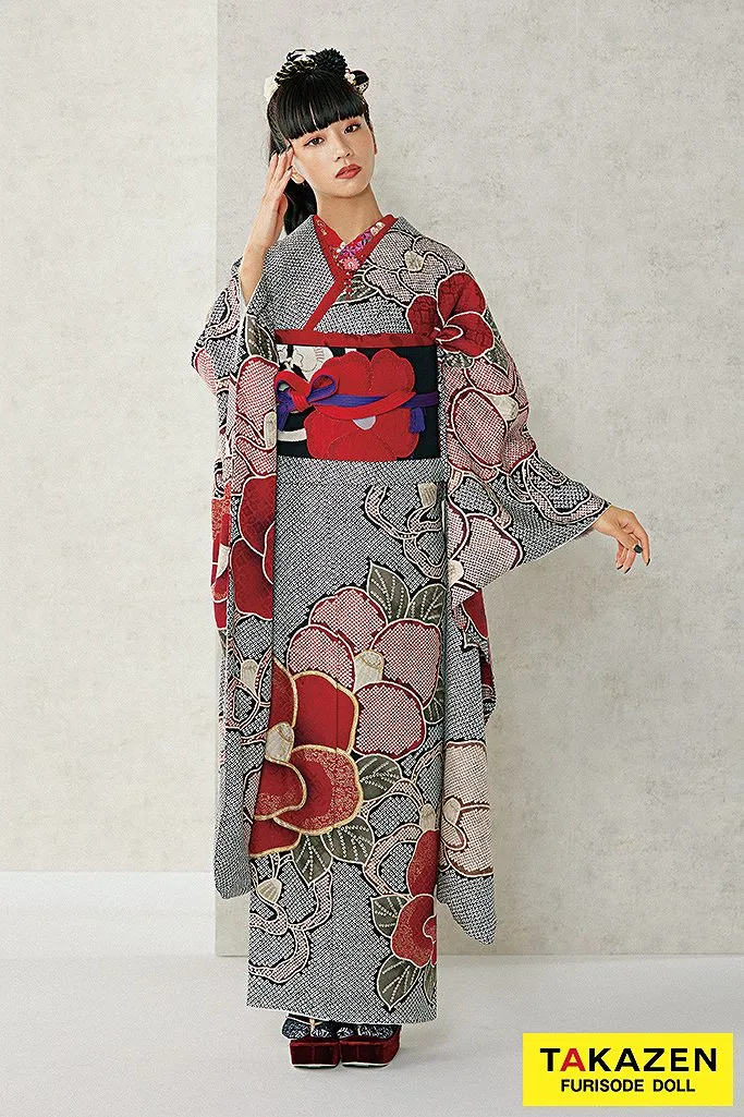 アンティーク黒引き振袖 豪快な松竹梅 ＆アンティーク赤振袖長襦袢