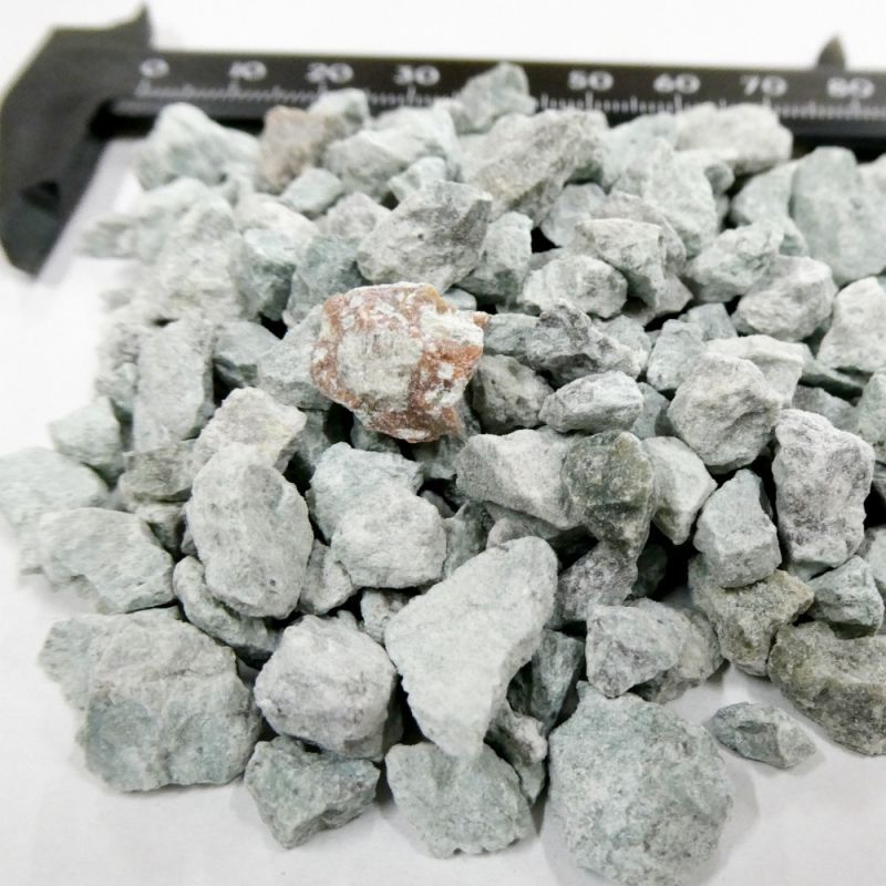 医王石（5-10mm・緑）【2kg】加賀の薬石・戸室石｜園芸、菜園