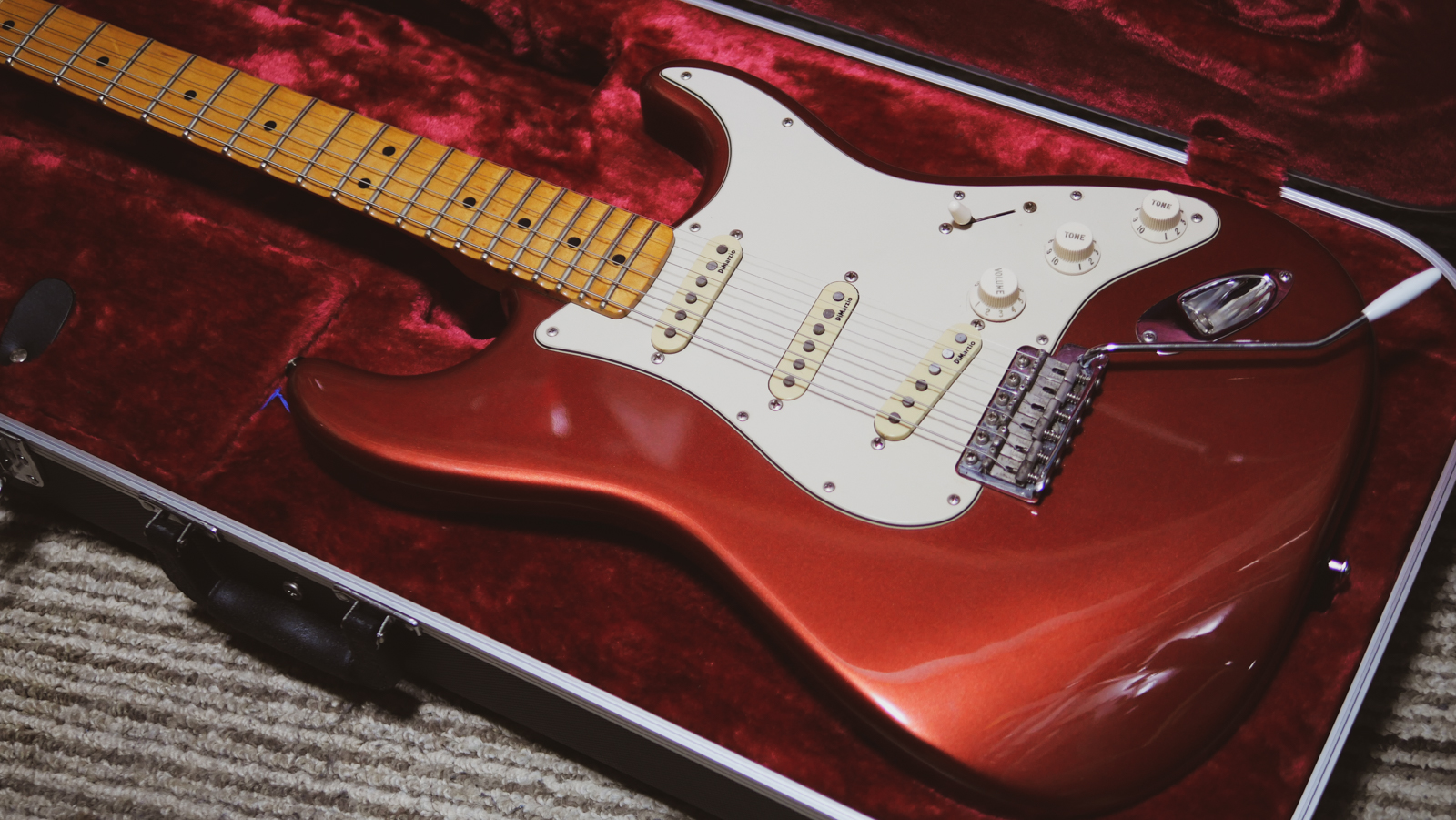 FENDER Yngwie Malmsteen Signature Stratocaster Ⓡ | tapgym's playlog