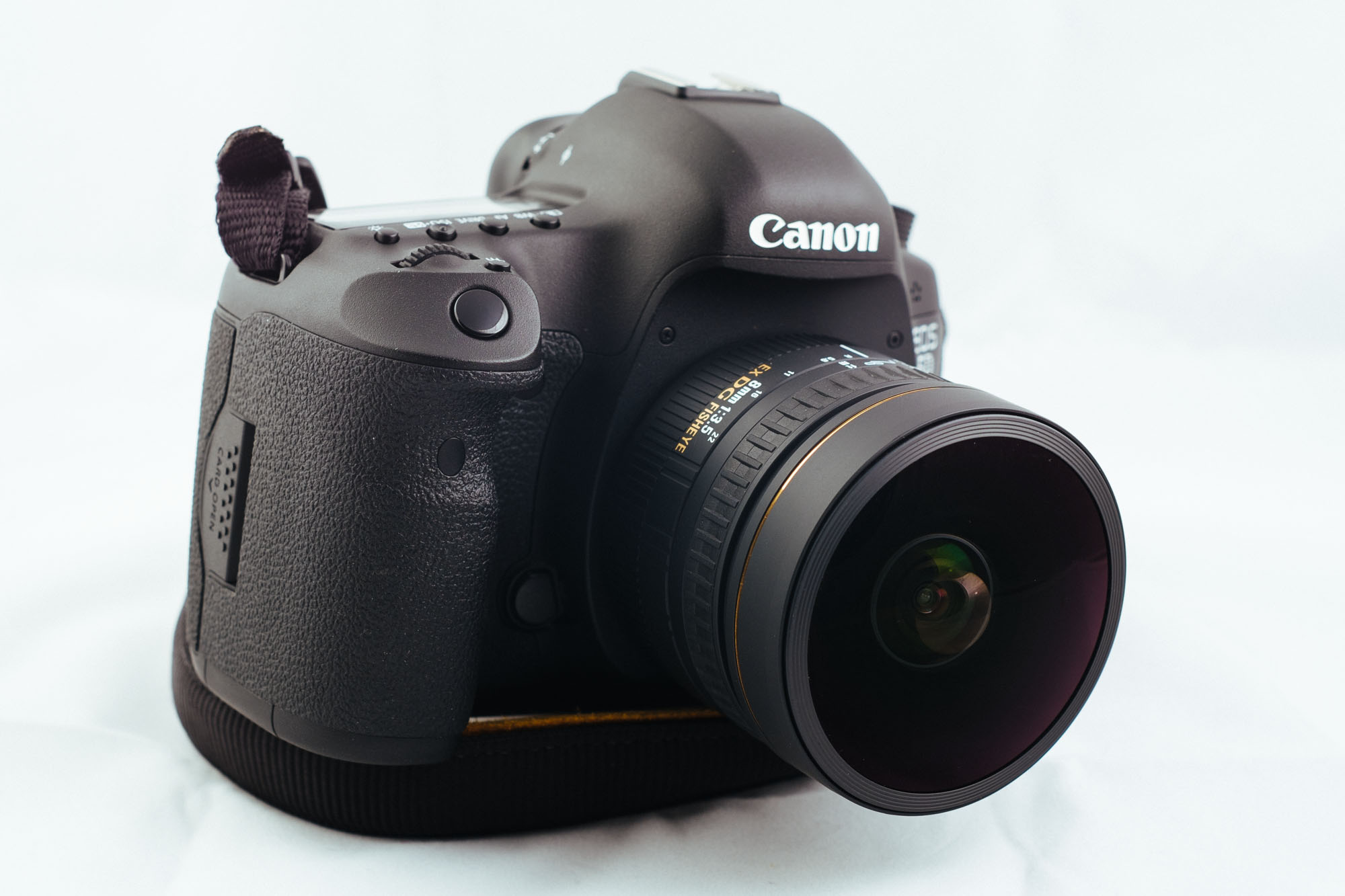 Review: Sigma 8mm f3.5 EX DG Circular Fisheye - The Phoblographer