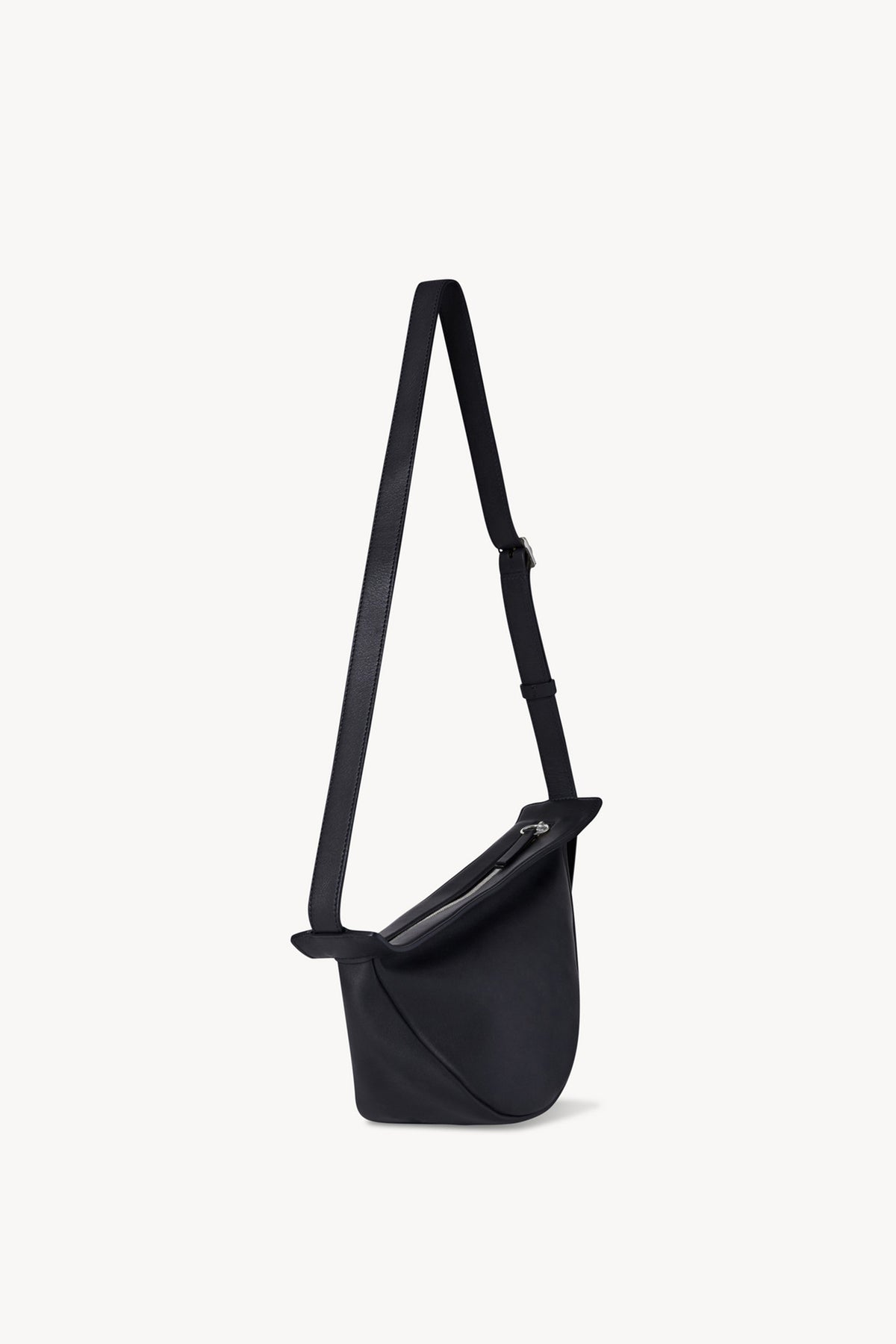 Small Slouchy Banana Bag Black – The Row