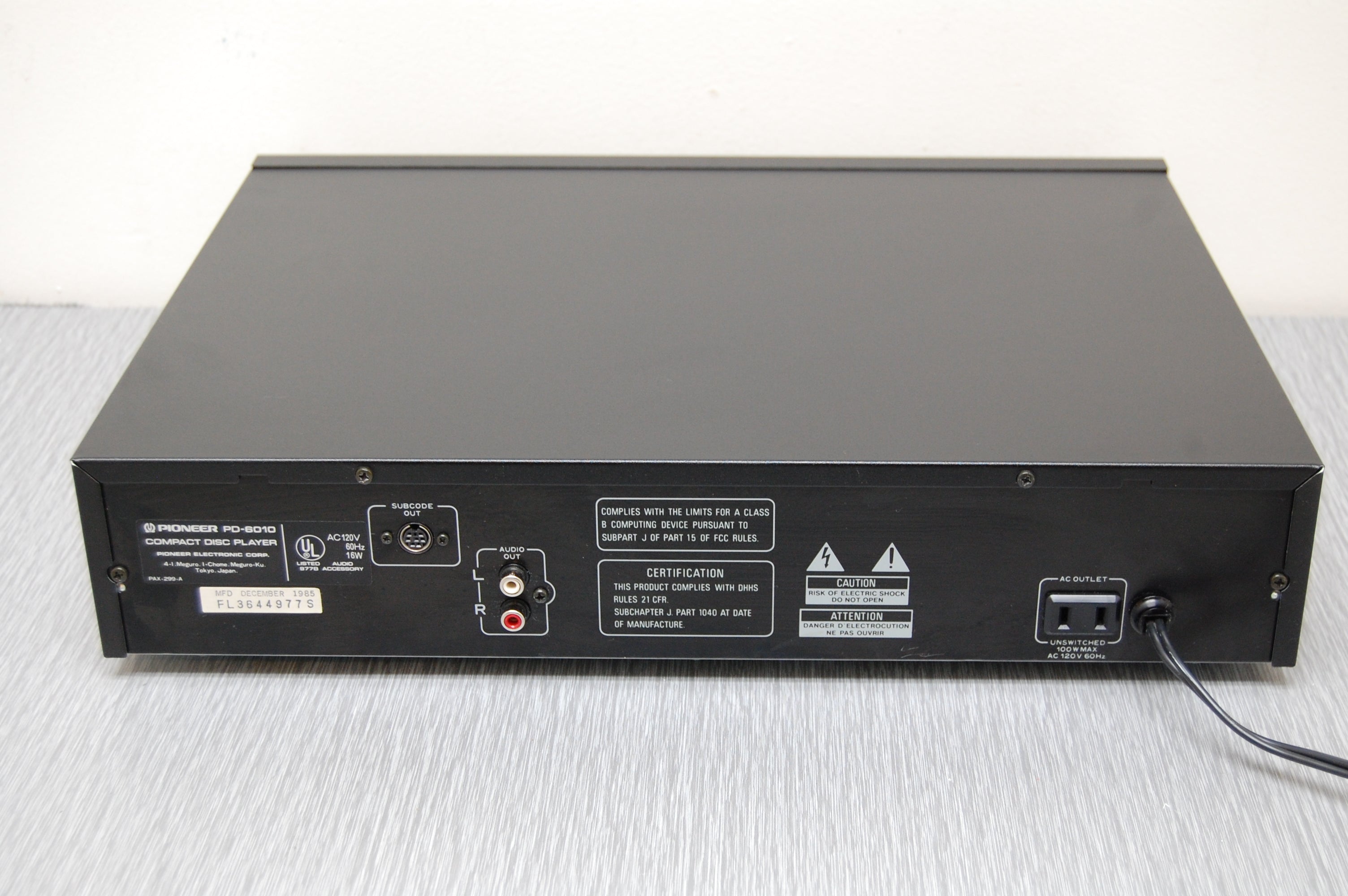 Pioneer PD-6010 Single CD Player * Remote * Manual * 1985 – The