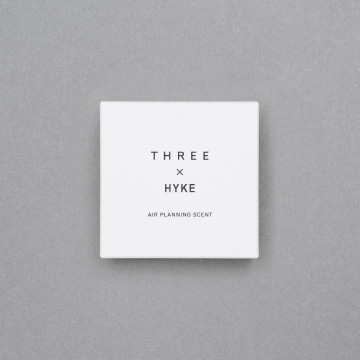 THREE × HYKE AIR PLANNING SCENT REVERSIBILITY | THREE（スリー）
