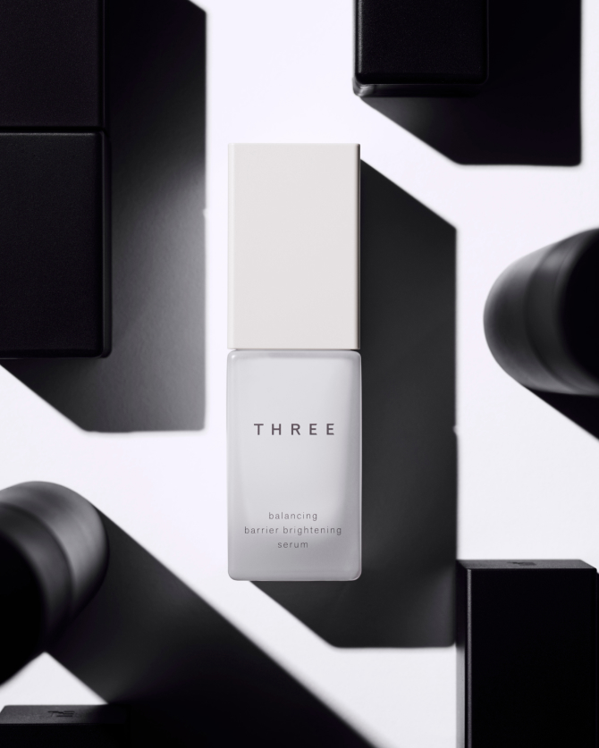 BALANCING BARRIER BRIGHTENING SERUM：バランシング バリア