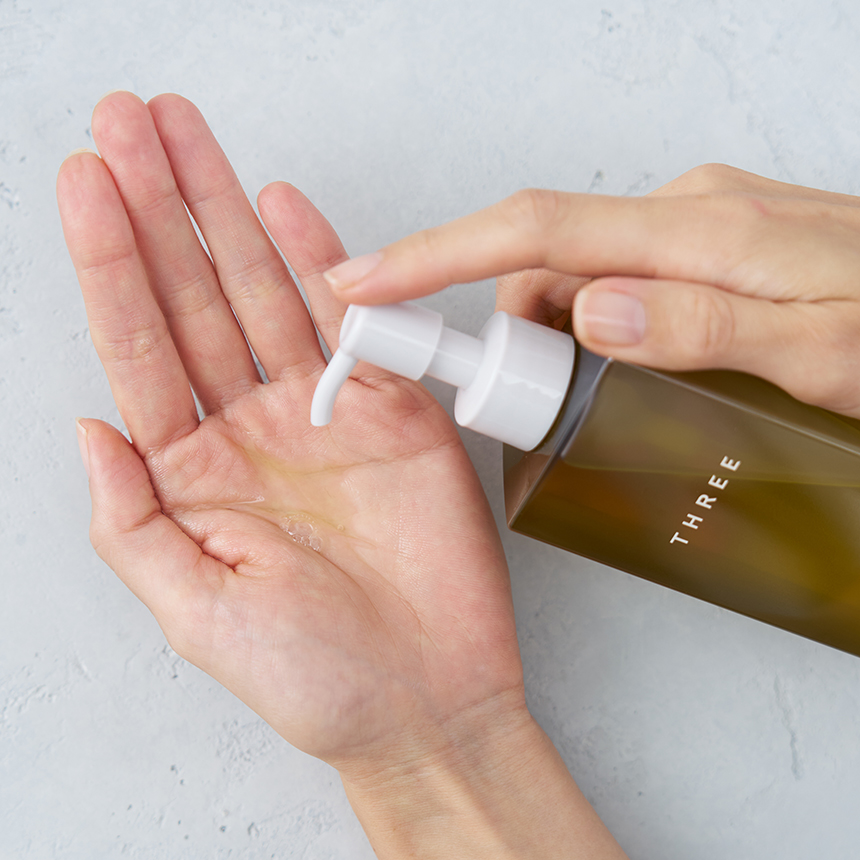 THREE バランシング クレンジング オイル N | クレンジング | THREE