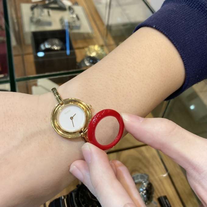 GUCCI グッチチェンジベゼル腕時計 交換用ベゼル付き GUCCI チェンジ