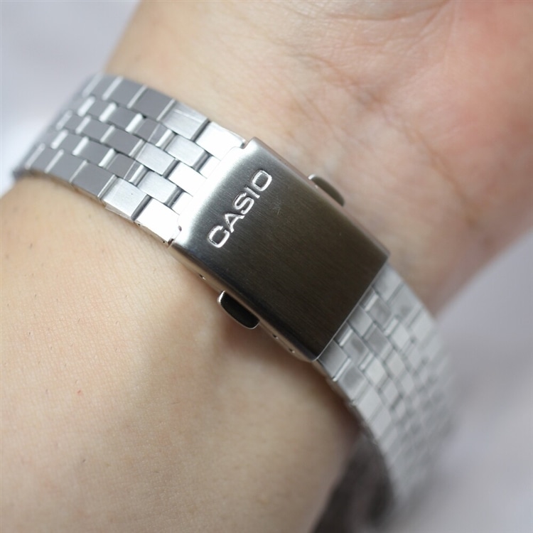 CASIO】レトロ感がオシャレと人気急上昇中のカシオクラシックに新作