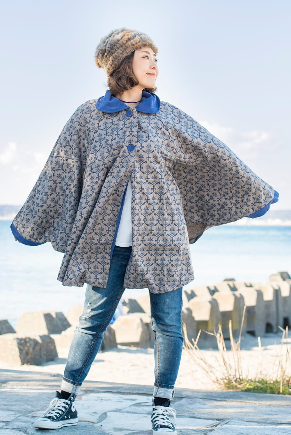 ラティス柄のラウンドポンチョケープ の通販 - TIRAKITA.COM