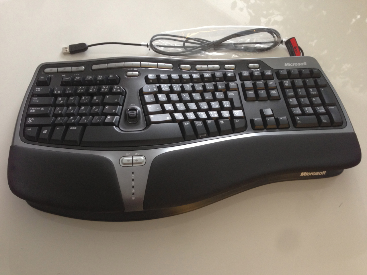 マイクロソフト ナチュラル エルゴノミック キーボード4000購入！ 自宅