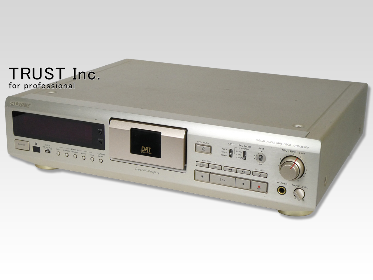 DTC-ZE700 / DAT Recorder【中古放送用・業務用 映像機器・音響機器の