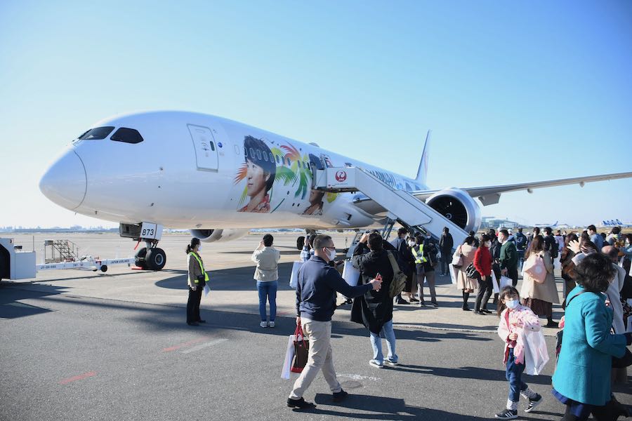 HAWAII JETでリゾッチャ再現 JAL、“日本のはわい”上空を飛ぶ「ハワイ