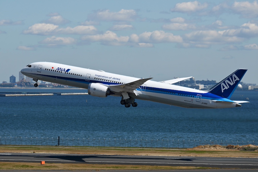 ANA、国内線の新旗艦機787-10デビュー 羽田で3種の787が勢揃い
