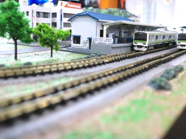 松戸店】完成品ジオラマ！Zゲージのジオラマコースが入荷！｜2016年03