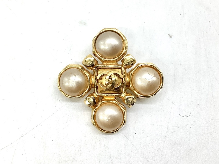 1990年代もの！CHANEL(シャネル) ブローチ3種が買取入荷しました