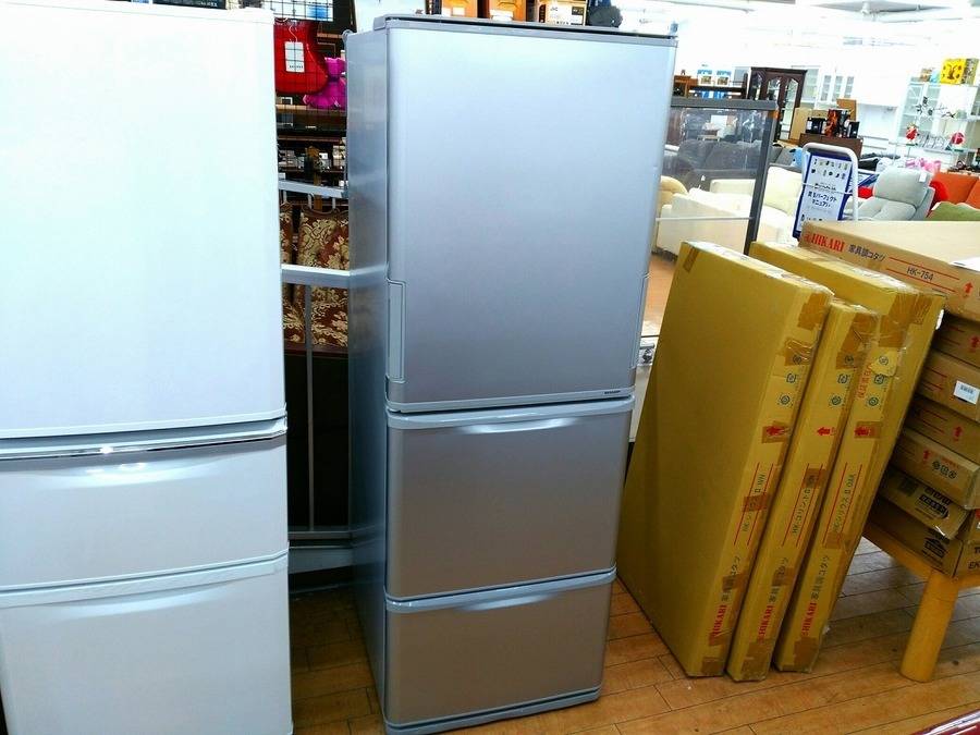 高年式家電第2弾!!】SHARP 2017年製3ドア冷蔵庫 買取入荷しました